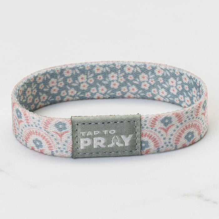 Tap To Pray® Wristband – Boho Bouquet